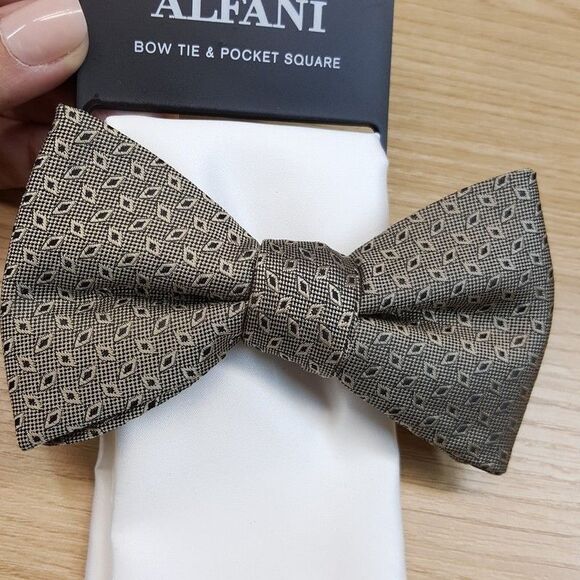 ALFANI Mens Bow Tie & Pocket Square Taupe Diamond Geometric Micro Pre-Tied - Picture 2 of 4